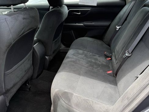 Used 2015 Nissan Altima 2.5 S w/ Power Driver Seat Package FWD image 14