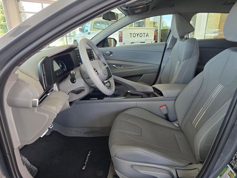 New 2026 Hyundai Elantra Sport FWD image 17