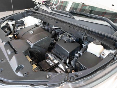Used 2017 Toyota Highlander Limited Platinum AWD/4WD image 34