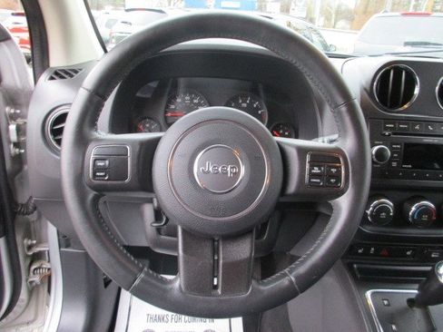 Used 2012 Jeep Compass Latitude image 17