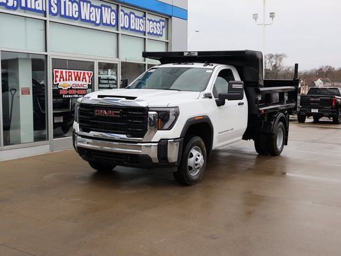 New 2026 GMC Sierra 3500 Pro w/ Convenience Package AWD/4WD image 6