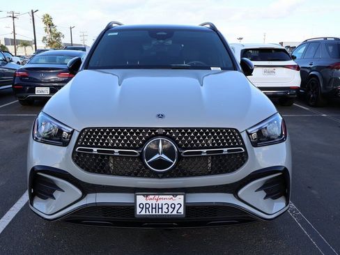 Used 2025 Mercedes-Benz GLE 350 4MATIC image 2