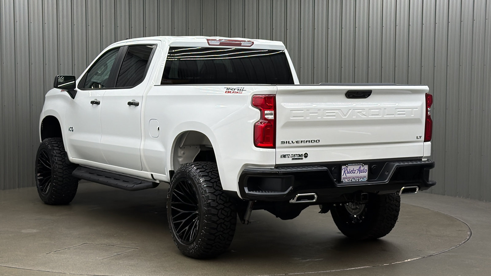 Used 2026 Chevrolet Silverado 1500 LT Trail Boss AWD/4WD image 3