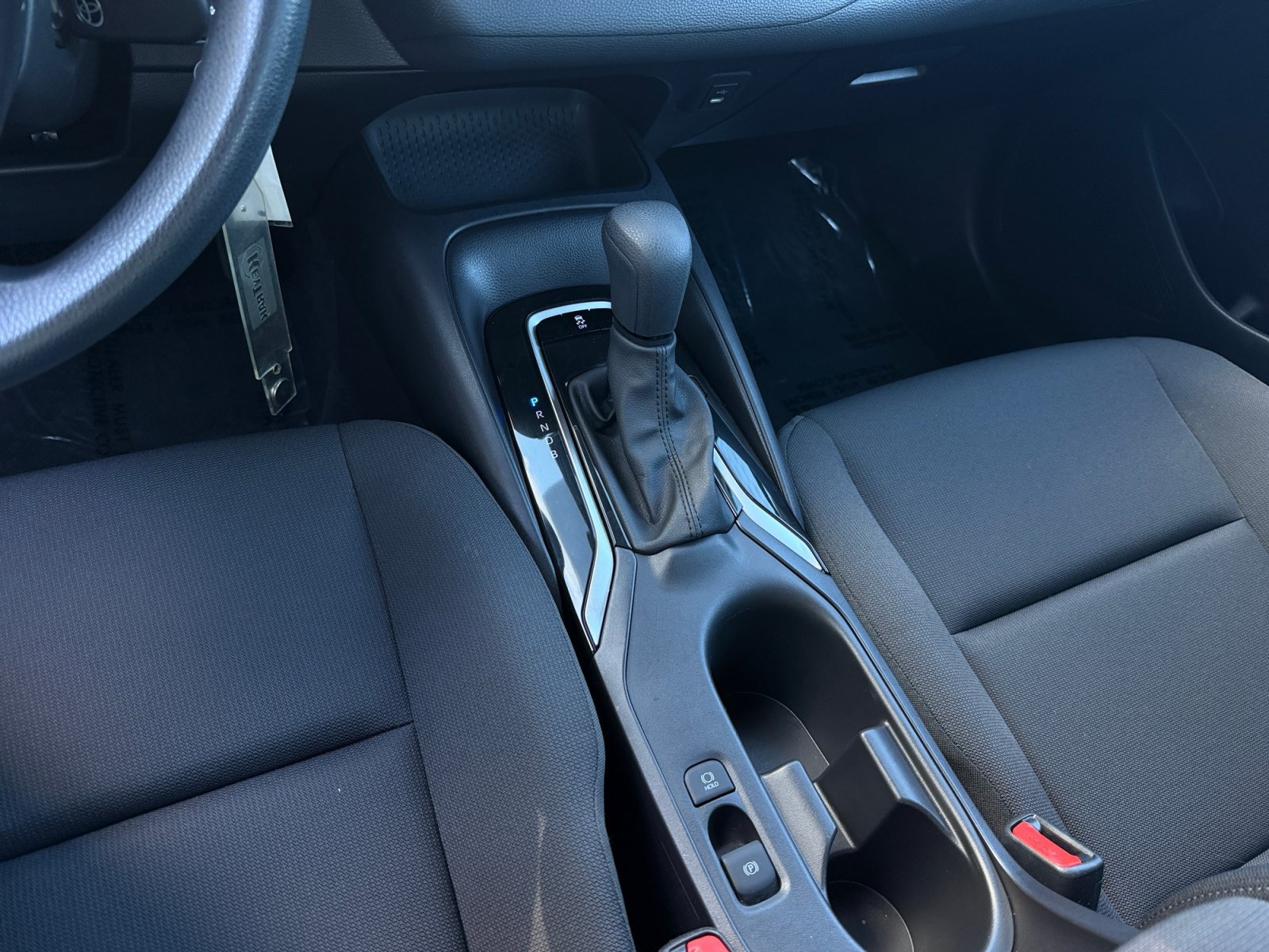 Used 2026 Toyota Corolla LE FWD image 39