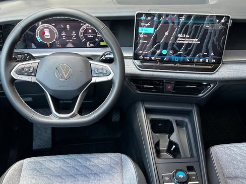 New 2026 Volkswagen Tiguan S FWD image 12
