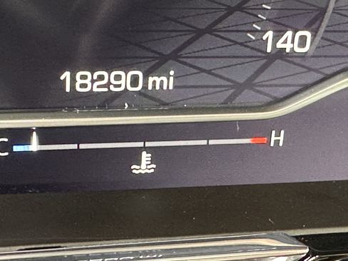 Used 2025 GMC Sierra 1500 SLT image 27