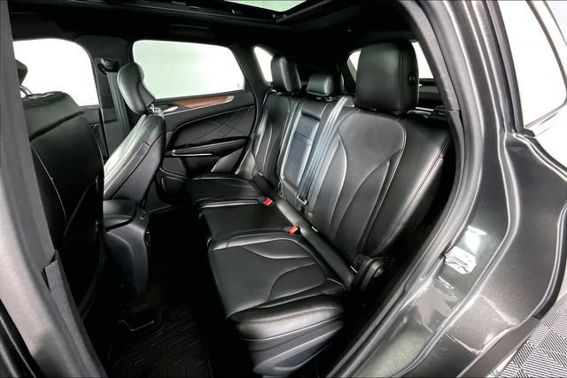 Used 2019 Lincoln MKC Reserve w/ MKC Climate Package FWD image 27