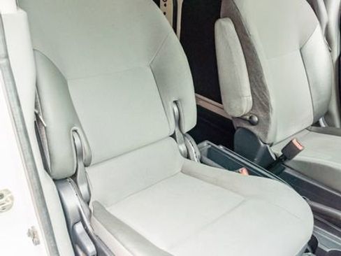 Used 2021 Nissan NV200 SV image 39