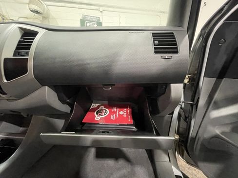 Used 2005 Toyota Tacoma 4x4 Double Cab image 28