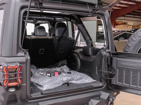 Used 2024 Jeep Wrangler Unlimited Sport image 50