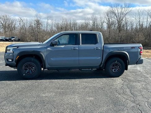New 2025 Nissan Frontier PRO-4X w/ Tow Package image 2