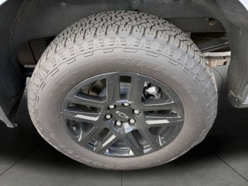 Used 2026 Chevrolet Silverado 1500 RST w/ Dark Appearance Package AWD/4WD image 9