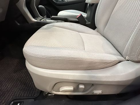 Used 2015 Subaru Forester 2.5i Premium w/ All-Weather Package image 10