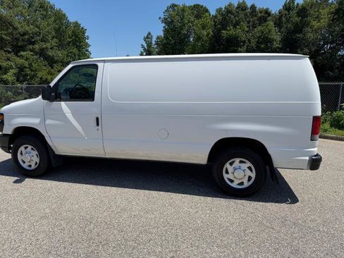 Used 2013 Ford E-250 and Econoline 250 w/ Commercial Cargo Van Pkg RWD image 7