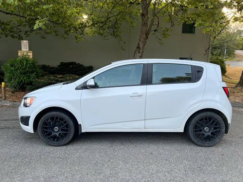 Used 2013 Chevrolet Sonic LS FWD image 2