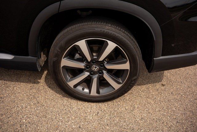 Used 2022 Honda Pilot Touring image 11