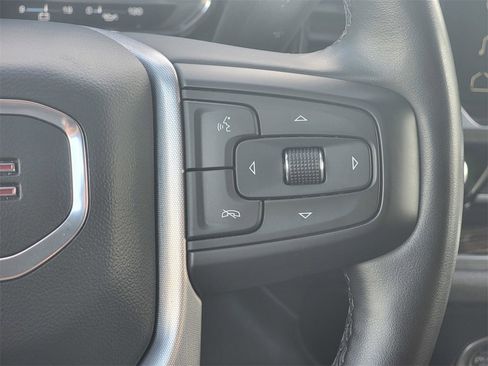 Used 2024 GMC Sierra 1500 SLE image 33