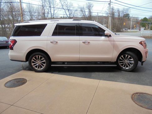 Used 2018 Ford Expedition Max Limited w/ Equipment Group 301A image 3