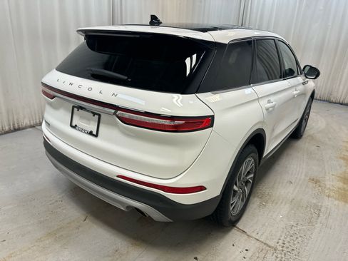 Used 2023 Lincoln Corsair AWD w/ Equipment Group 101A image 11