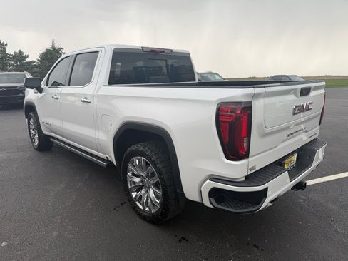 Used 2025 GMC Sierra 1500 Denali w/ Denali Reserve Package AWD/4WD image 3