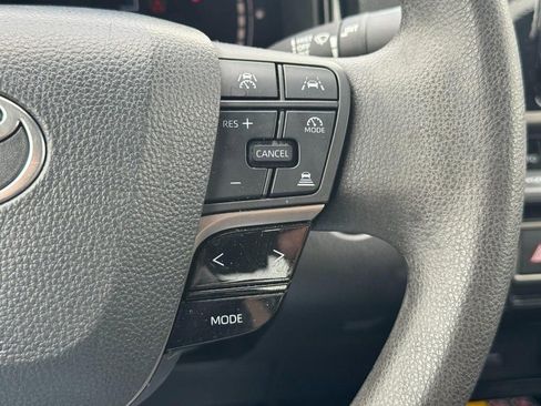 Used 2025 Toyota Camry LE FWD image 18