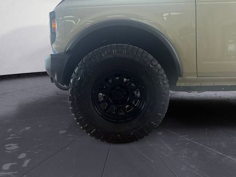 New 2025 Ford Bronco 4-Door image 14