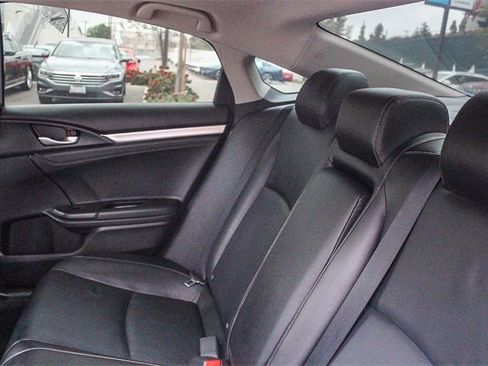 Used 2018 Honda Civic Touring image 26