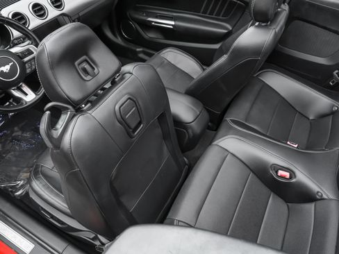 Used 2020 Ford Mustang Premium image 36