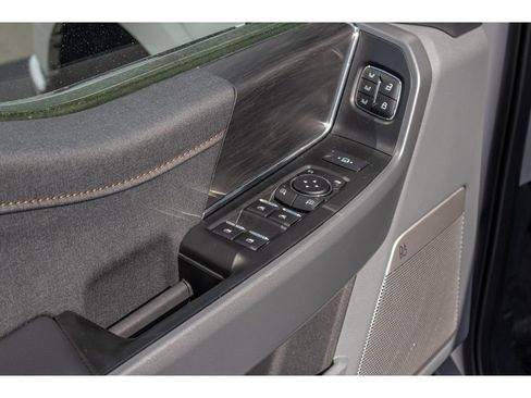 Used 2025 Ford F150 Lariat w/ Equipment Group 502A High AWD/4WD image 19