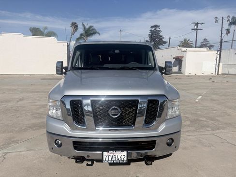 Used 2015 Nissan NV 3500 SL w/ Technology Package RWD image 2