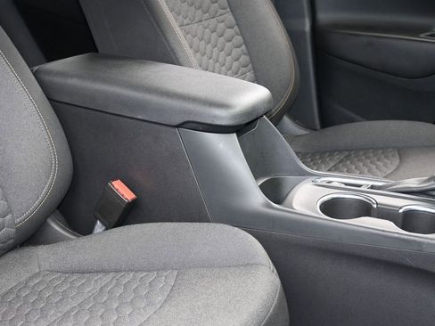 Used 2021 Chevrolet Equinox LT image 39