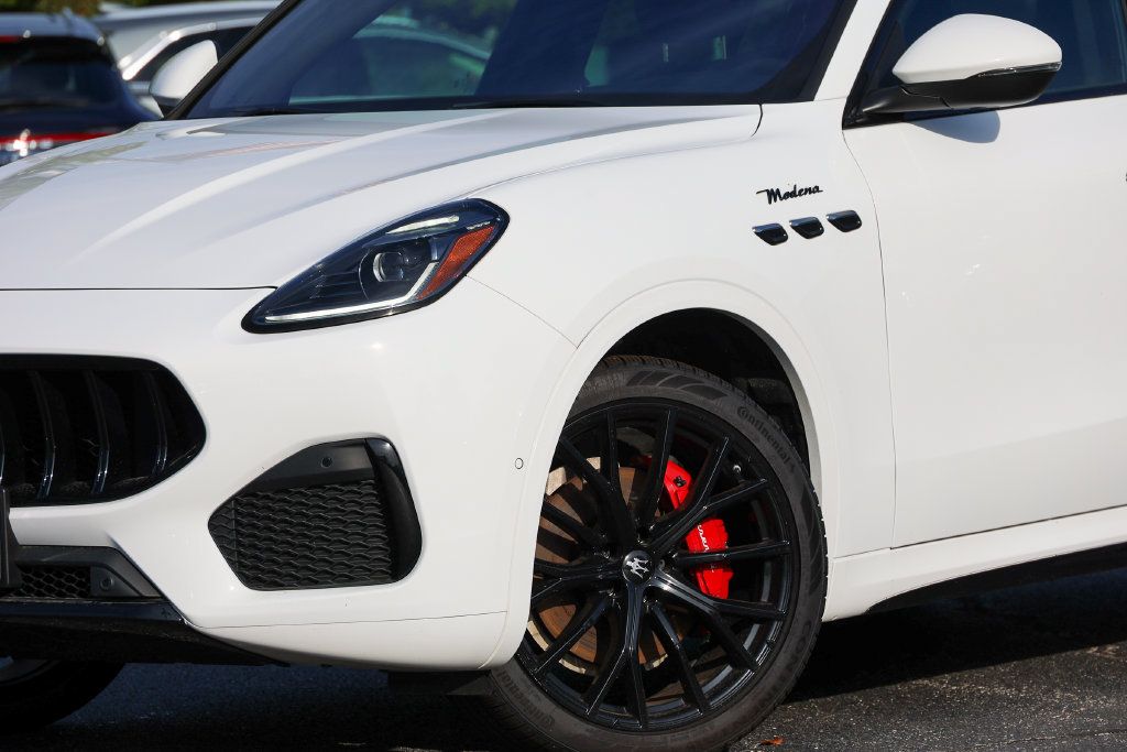 Used 2024 Maserati Grecale Modena AWD/4WD image 19