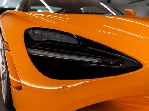 Used 2025 McLaren 750S RWD image 12