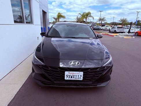Used 2023 Hyundai Elantra Blue FWD image 3