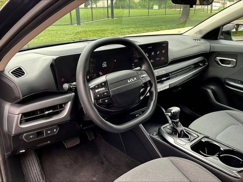 Used 2025 Kia K4 FWD image 18