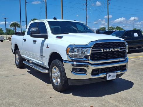 Used 2024 RAM 2500 Big Horn AWD/4WD image 7