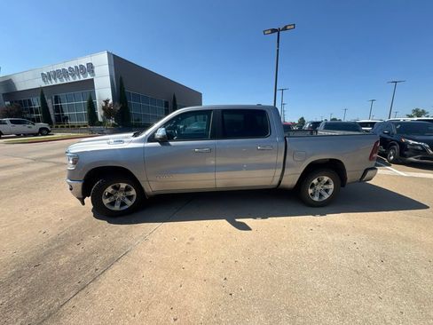 Used 2023 RAM 1500 Laramie AWD/4WD image 4