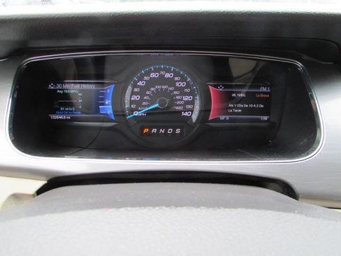 Used 2015 Ford Taurus SEL w/ Equipment Group 201A FWD image 18