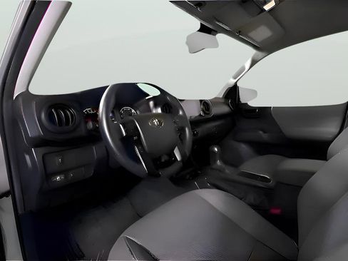 Used 2023 Toyota Tacoma SR image 18