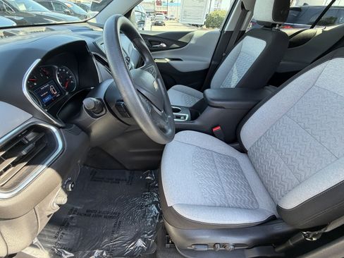Used 2023 Chevrolet Equinox LT FWD image 15