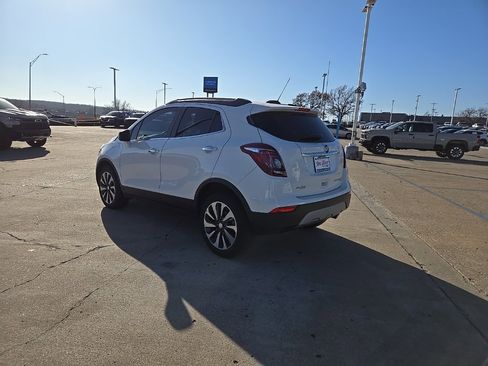 Used 2022 Buick Encore Preferred w/ Safety Package II image 5