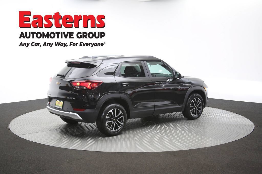 Used 2026 Chevrolet TrailBlazer LT w/ LT Cold Weather Package AWD/4WD image 41