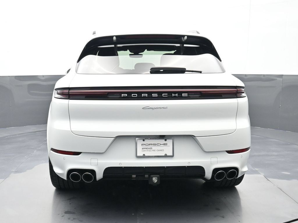 Certified 2025 Porsche Cayenne AWD/4WD image 21