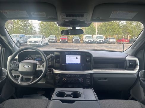 Used 2024 Ford F250 XL w/ STX Appearance Package image 2