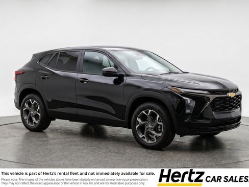 Used 2025 Chevrolet Trax LT FWD image 1