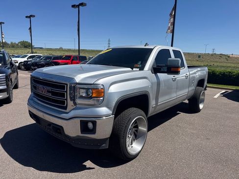 Used 2014 GMC Sierra 1500 SLE w/ SLE Value Package AWD/4WD image 2