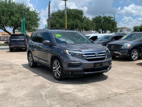 Used 2016 Honda Pilot Elite image 3