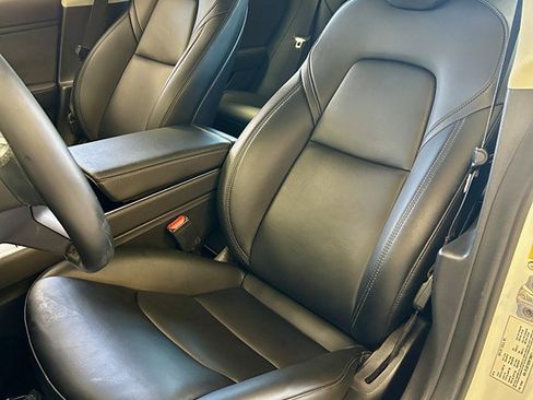 Used 2019 Tesla Model 3 AWD/4WD image 14