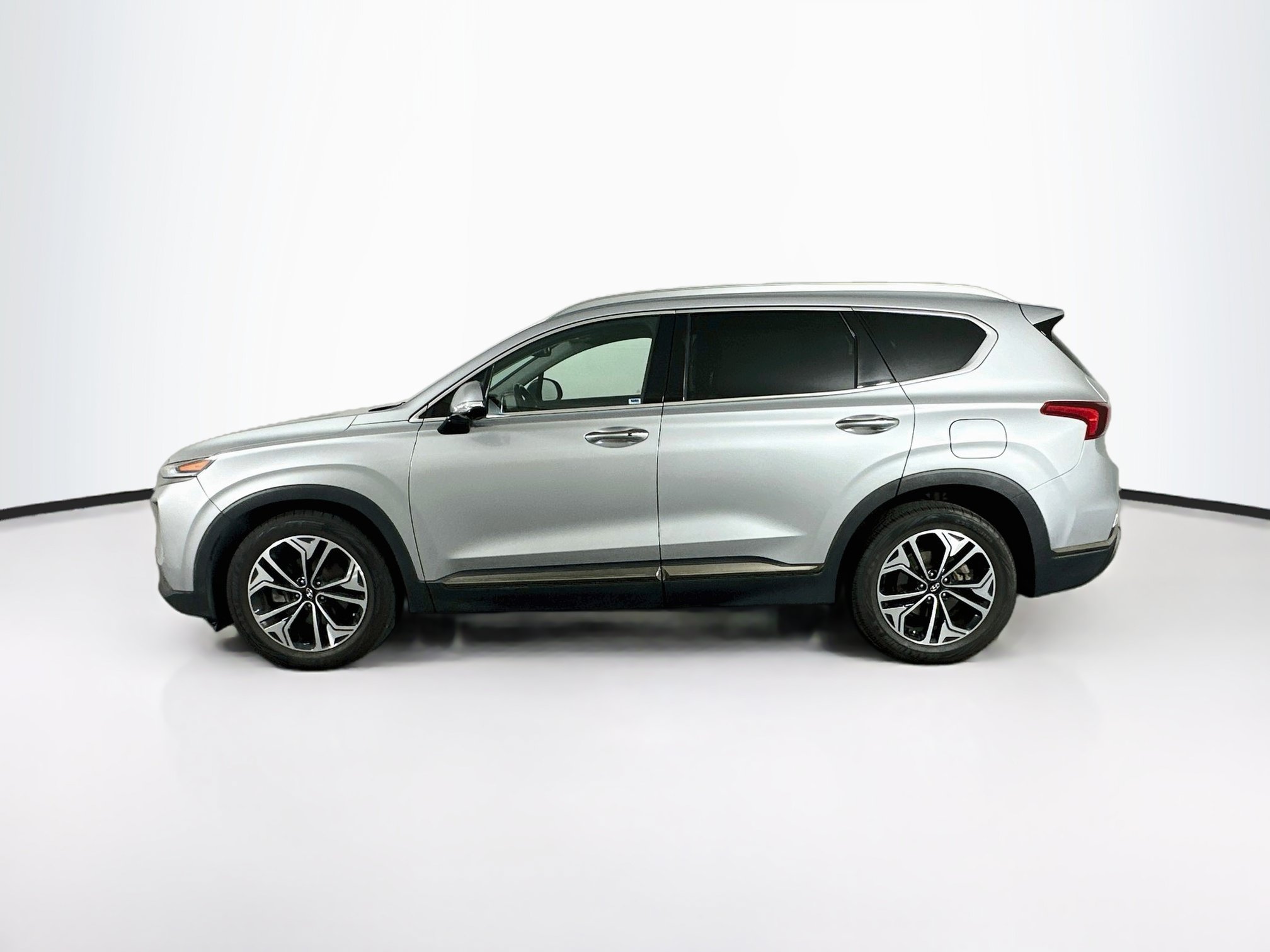 Used 2020 Hyundai Santa Fe Limited FWD image 4