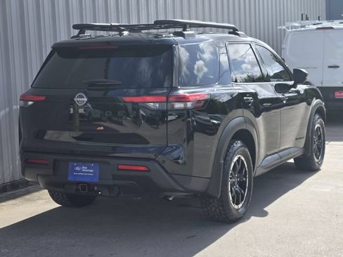 Used 2025 Nissan Pathfinder Rock Creek AWD/4WD image 11